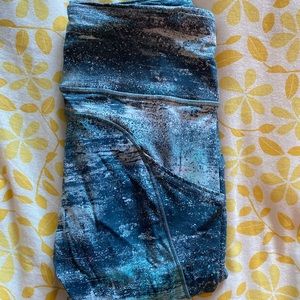 Fast and free leggings